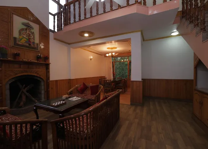 The Applewood Villa In Manali Romantic Stay